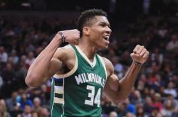 星空体育官网下载入口包含清晨法兰克福备战法甲字母哥新星失利表现惊艳，赛前那不勒斯备战意大利杯瞬间刷屏的词条